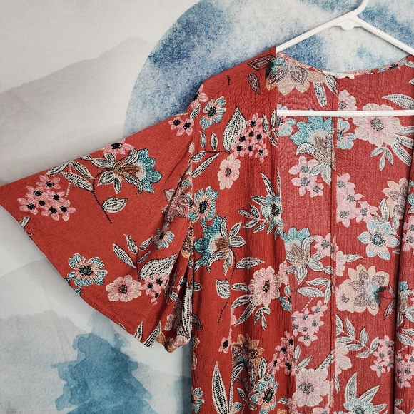 Maurice's Floral Open Front Short Flutter Sleeve Cardigan Women's 1X - Picture 3 of 16